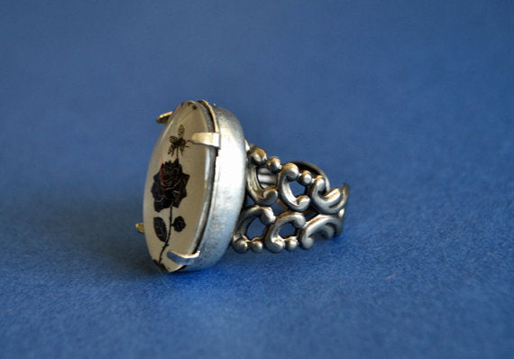 The BEE and the ROSE Ring - Silhouette Jewelry