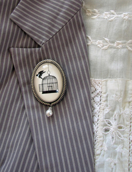 BACK WHERE You BELONG Brooch - Silhouette Jewelry