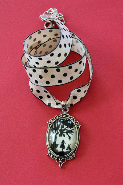 ALICE IN WONDERLAND Choker Necklace, pendant on ribbon - Silhouette Jewelry