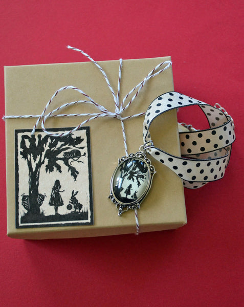 ALICE IN WONDERLAND Choker Necklace, pendant on ribbon - Silhouette Jewelry