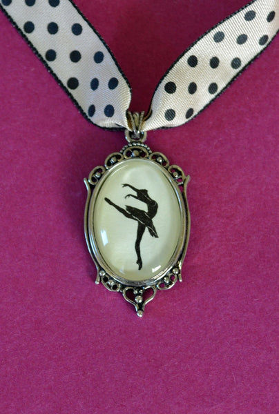 SYLVIE GUILLEM Choker Necklace - pendant on ribbon - Silhouette Jewelry