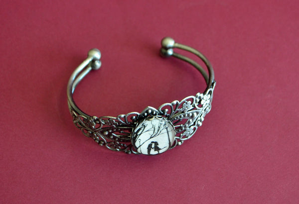 AUTUMN KISS Bracelet - Silhouette Jewelry , Filigree Bangle
