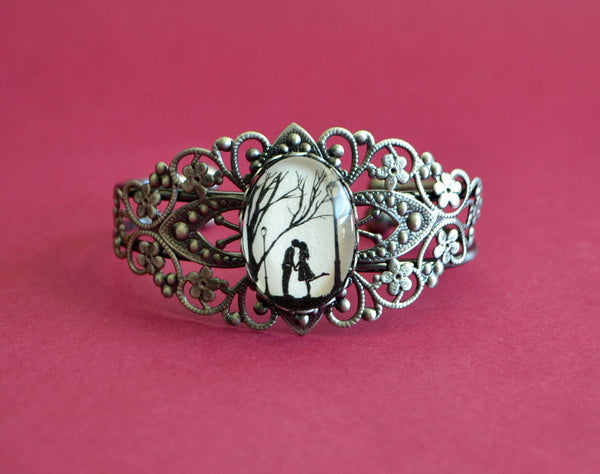 AUTUMN KISS Bracelet - Silhouette Jewelry , Filigree Bangle
