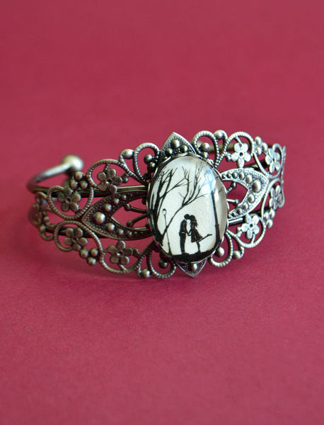 AUTUMN KISS Bracelet - Silhouette Jewelry , Filigree Bangle