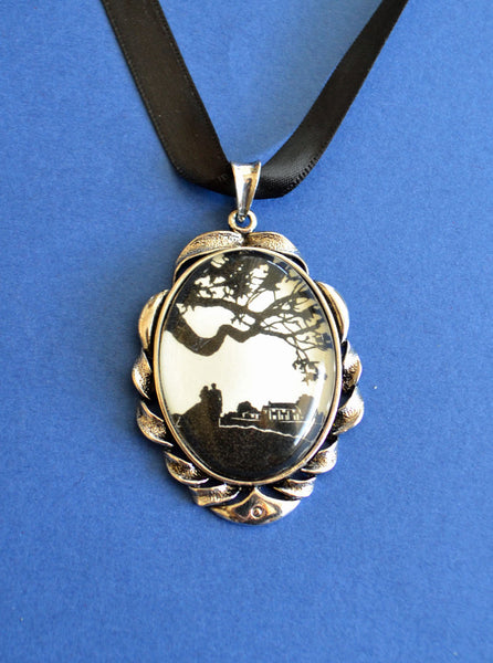 GONE WITH the WIND Choker Necklace - pendant on ribbon - Silhouette Jewelry