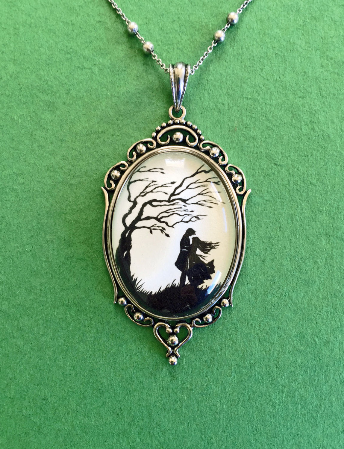 WUTHERING HEIGHTS Necklace, pendant on chain - Silhouette Jewelry