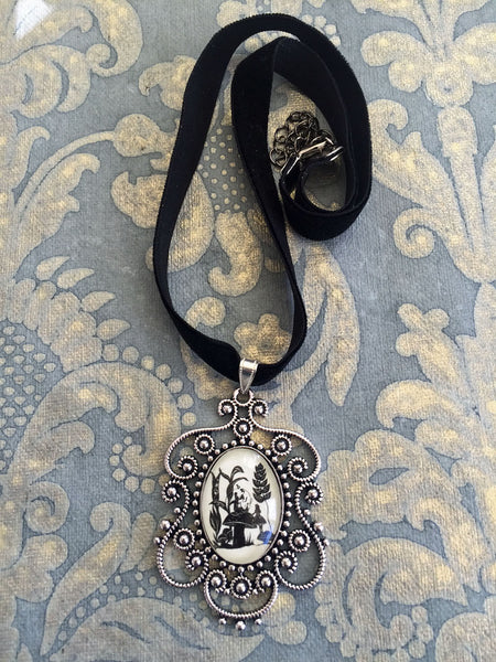 ALICE'S ADVENTURES in WONDERLAND Choker Necklace - Advice from a Caterpillar - pendant on ribbon