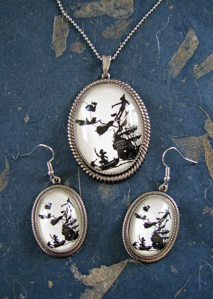 PETER PAN Earring-Necklace Set - Silhouette Jewelry