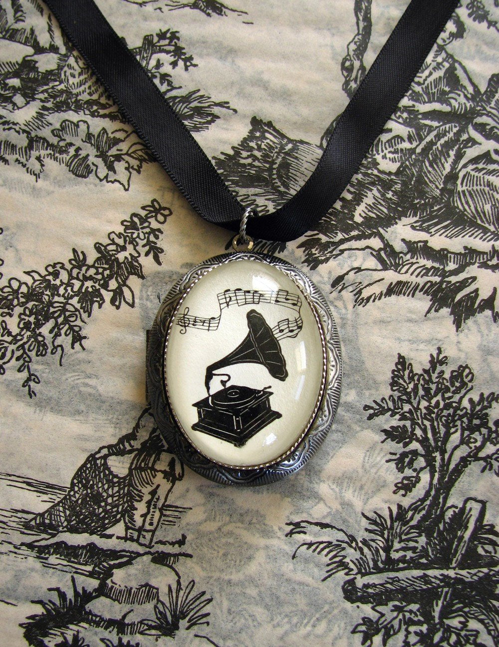 VICTROLA Locket Necklace - locket pendant on ribbon - Silhouette Jewelry