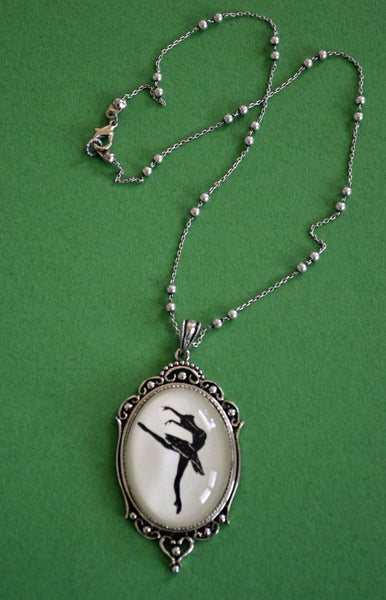 SYLVIE GUILLEM - Silhouette Necklace, Pendant on Chain