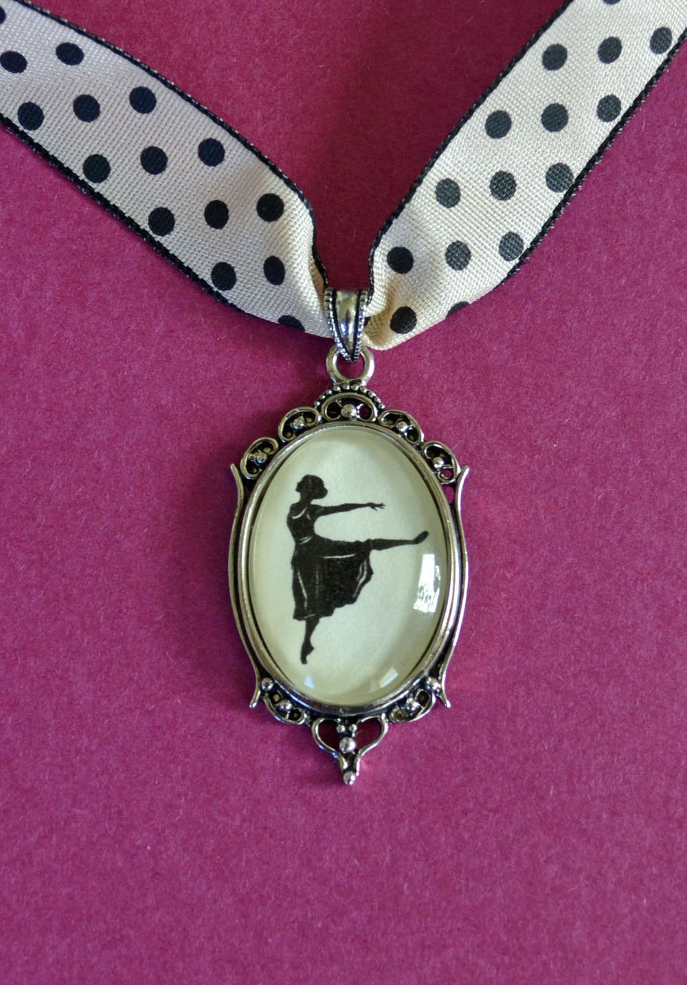 MARGOT FONTEYN Choker Necklace - pendant on ribbon - Silhouette Jewelry