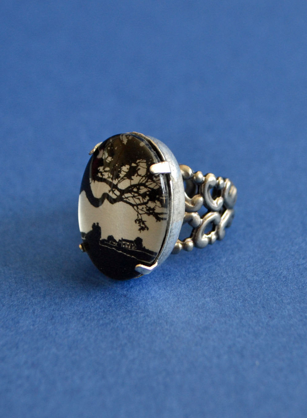 GONE WITH the WIND Ring - Silhouette Jewelry