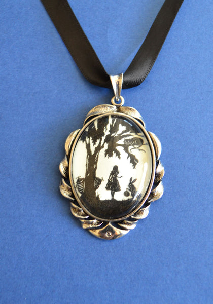 ALICE IN WONDERLAND Choker Necklace - pendant on ribbon - Silhouette Jewelry