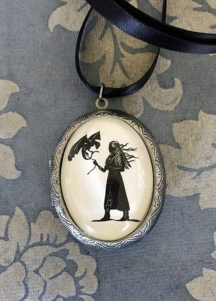 Game of Thrones Khaleesi Locket Necklace - locket pendant on ribbon - Silhouette Jewelry